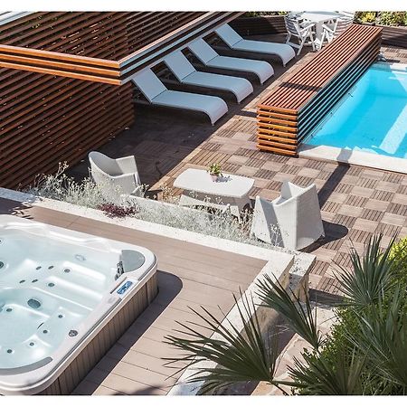 Fontana Vecchia Bed & Breakfast Atina Bagian luar foto